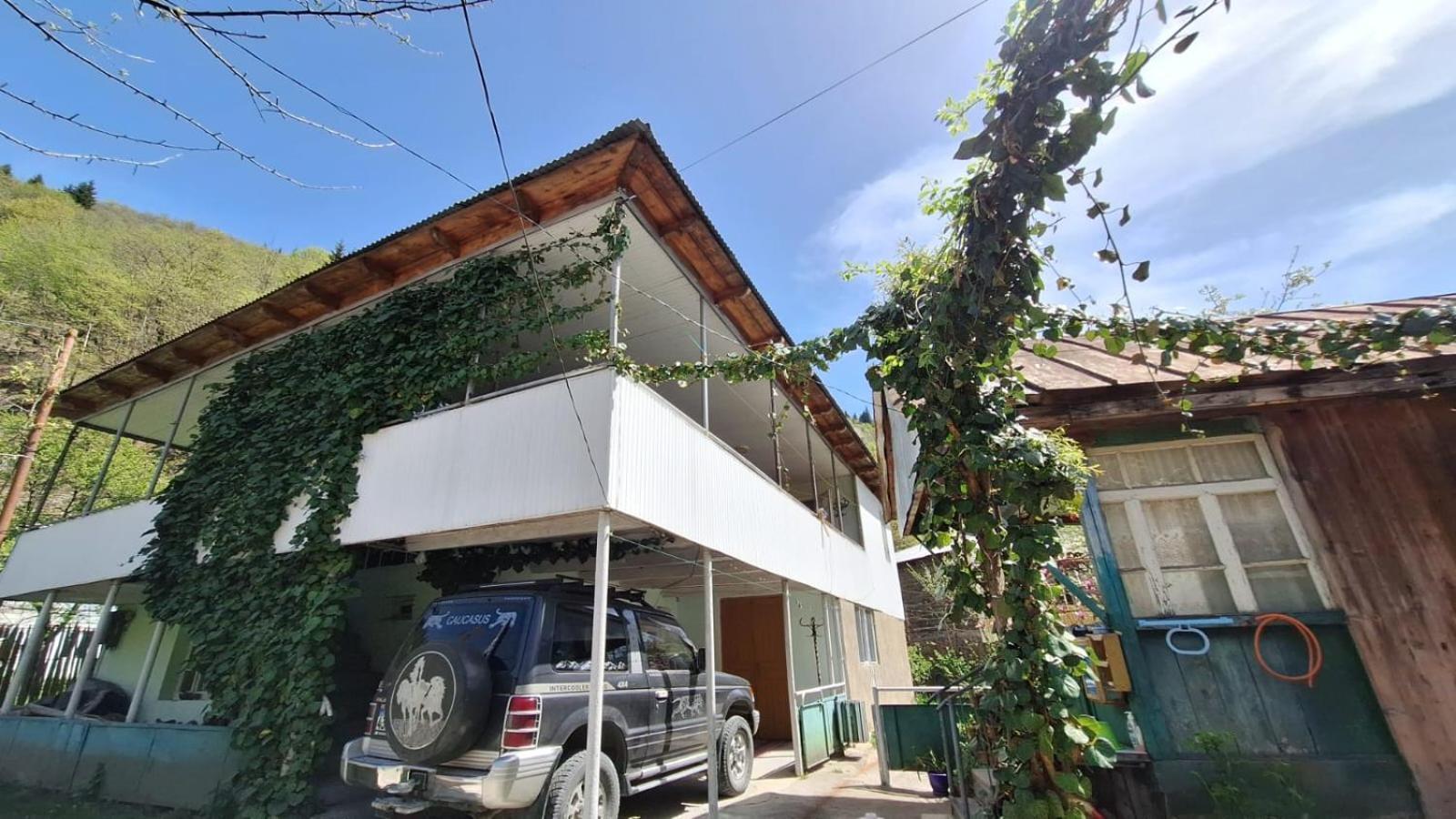 Guest House "Svaneti" Lentekhi Exterior photo